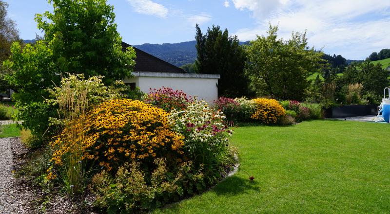 Jardin privé en fleurs